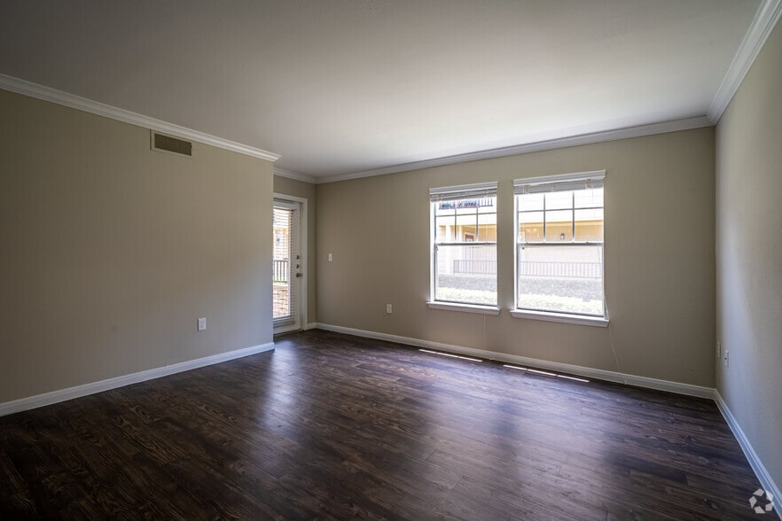 Chaumiere - 2 BR, 2 BA - 1,199 SF - Norman Apartments Homes