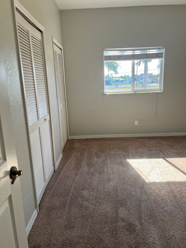 Building Photo - Villa Congress