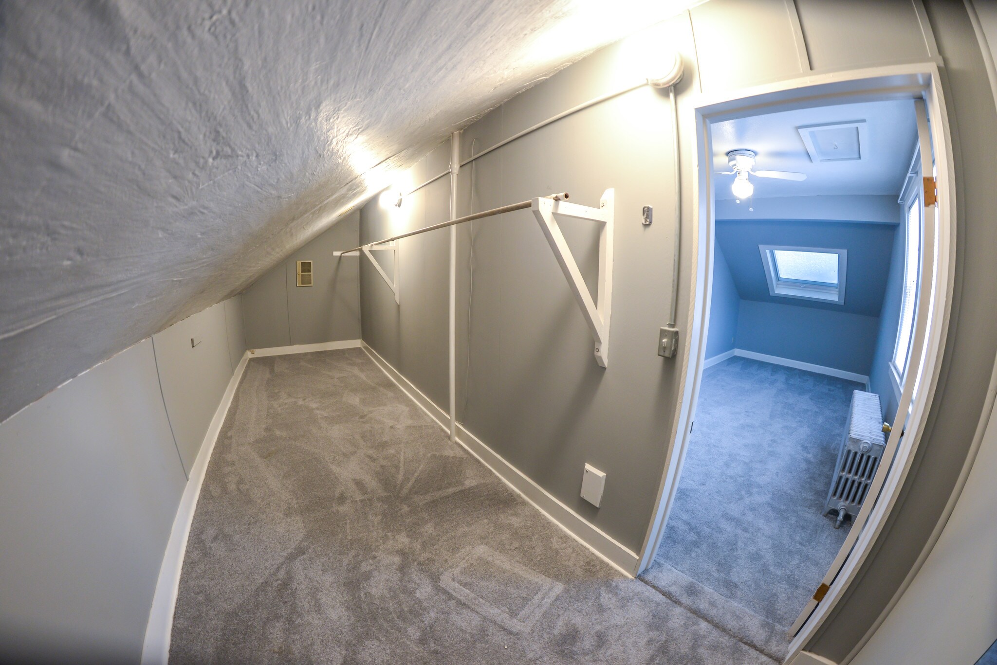 HUGE walk-in closet (22 x 6.5 ft) - 2800 S 32nd Ave