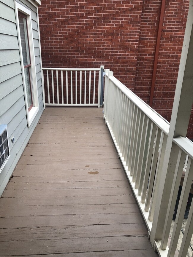 Building Photo - 1132 Oxford St