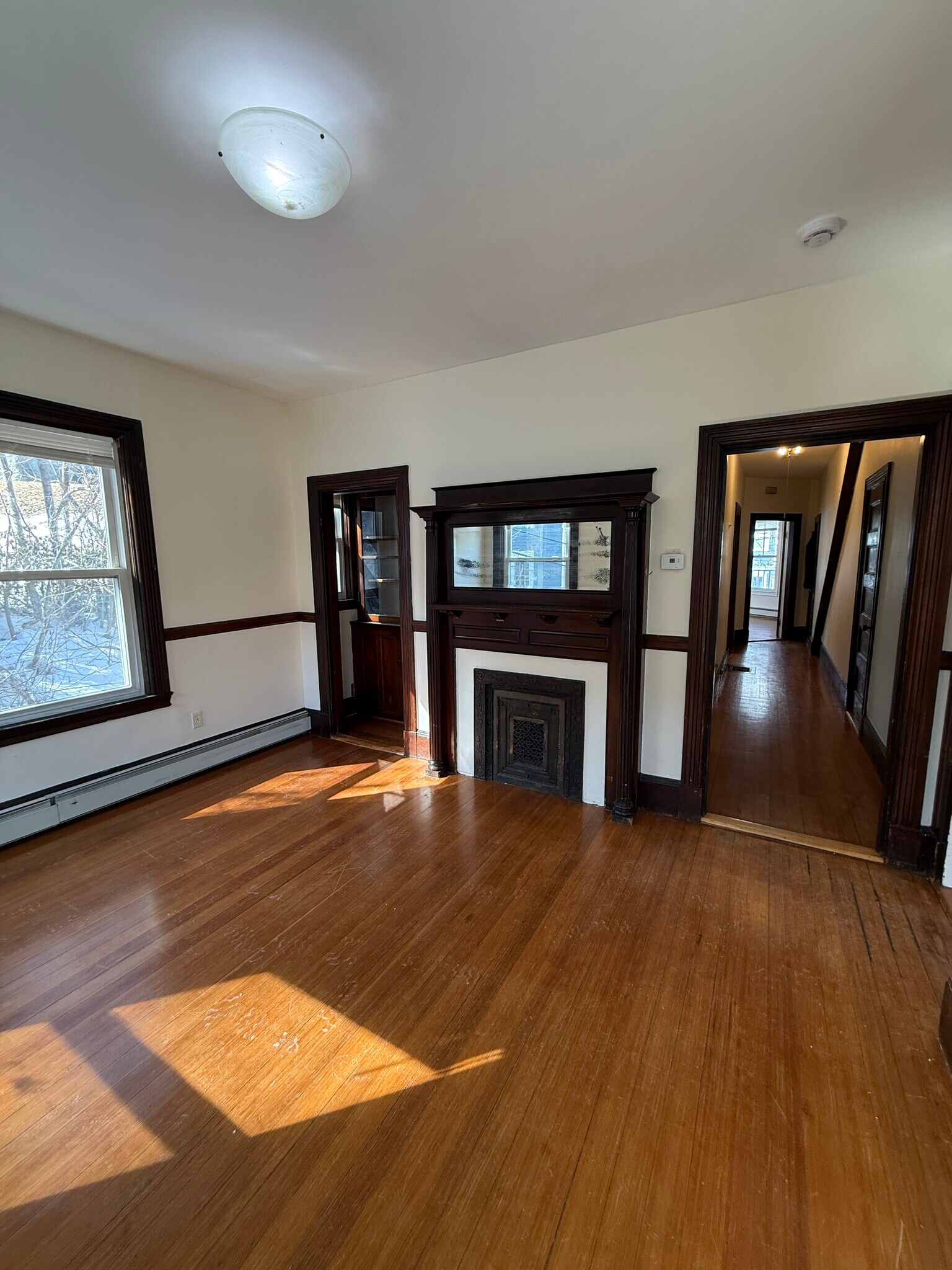 Building Photo - 18 Whitby Ter