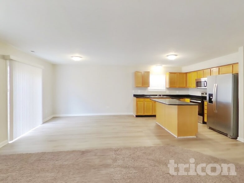 Building Photo - 594 Sun Ridge Blvd