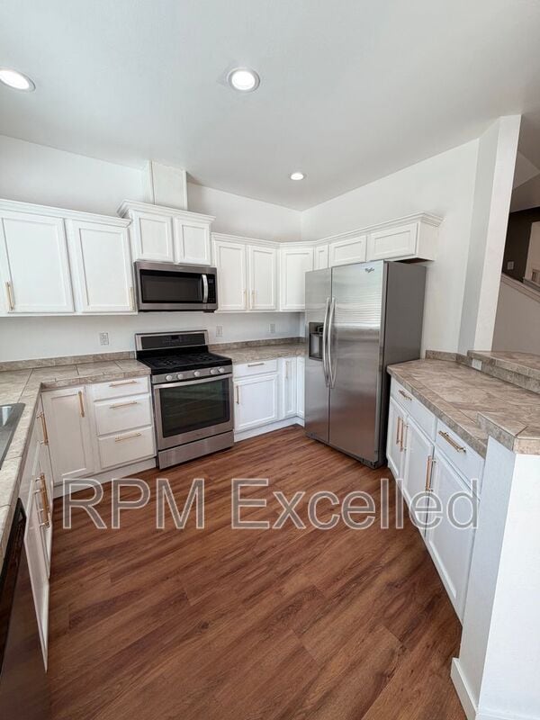 Building Photo - 1462 51st Pl NE