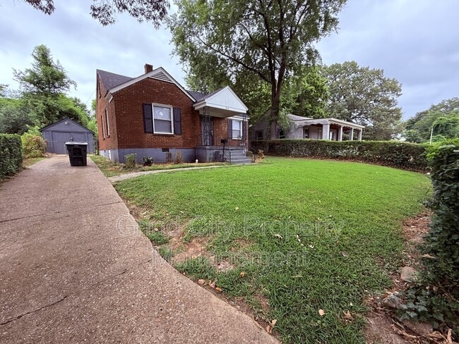 Building Photo - 2844 Dell Ave
