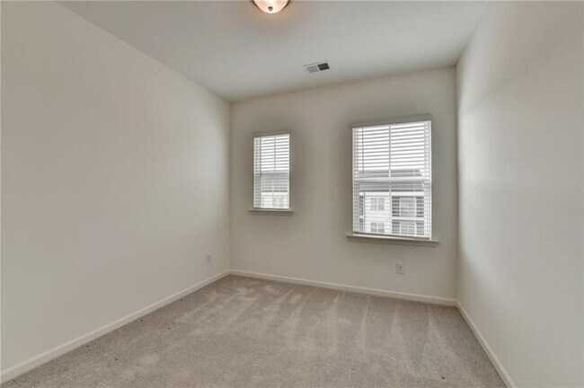 Building Photo - 2689 Richmond Row Dr