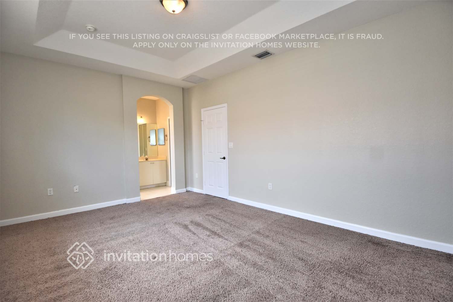 Building Photo - 8624 NW 112th Pl