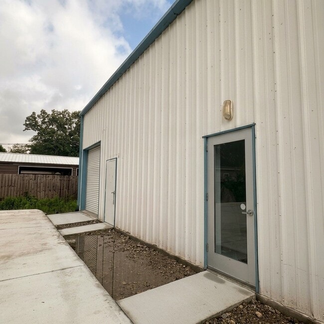 Building Photo - 22316 E Martin Dr