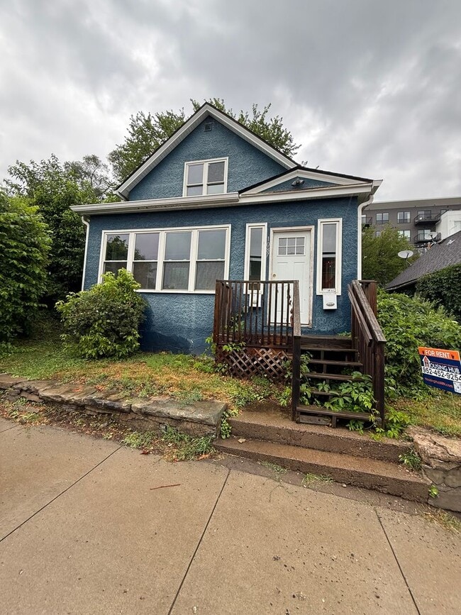 Building Photo - 1087 Randolph Ave