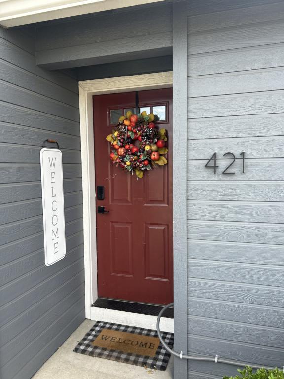 Building Photo - 421 N 10th St