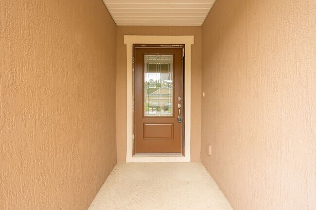 Building Photo - 3/2 Split Plan Home in Cypress Place