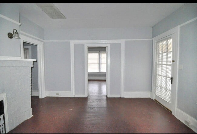 Building Photo - 2030 Madison Ave