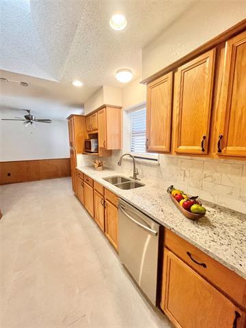 Building Photo - 3915 Wentworth Dr