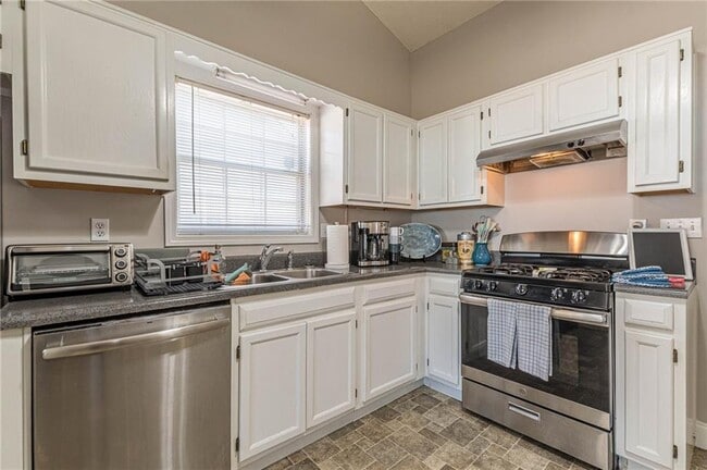 Building Photo - 3195 Jorden Crest Ct NW