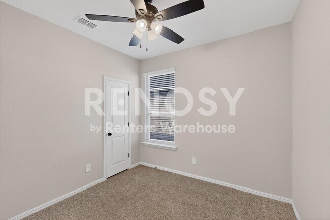 Building Photo - 8517 Centerboard Ln