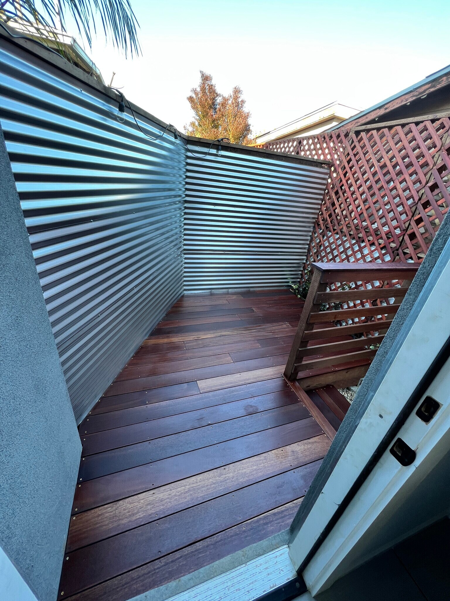 private back deck - 3518 Hunter St