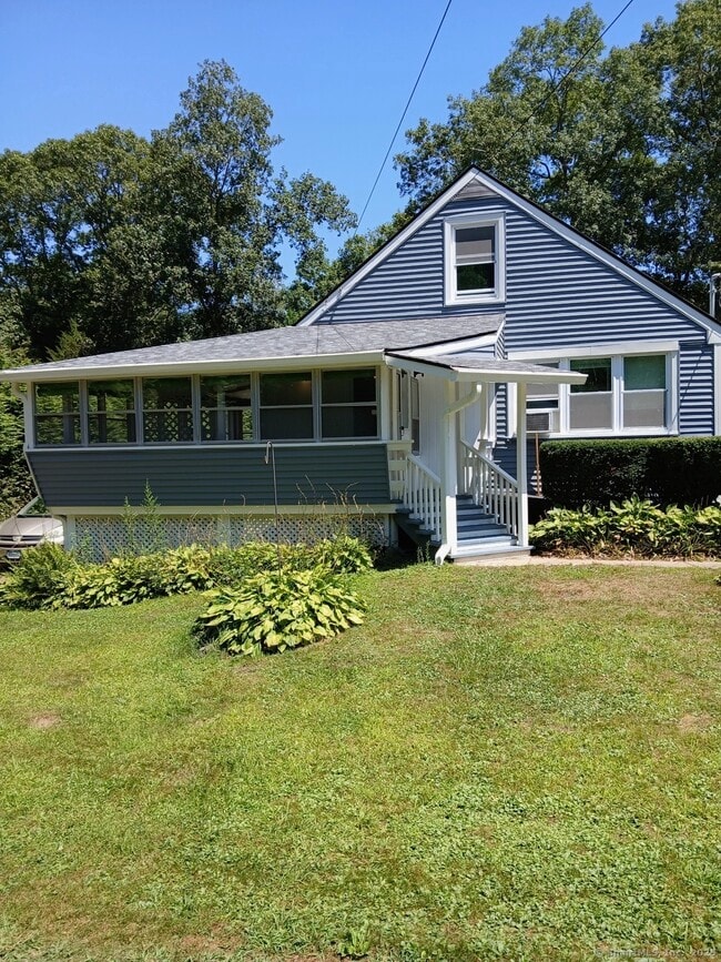 Building Photo - 391 Greenhaven Rd