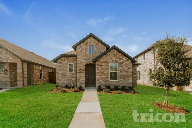Building Photo - 2533 Dulaney Dr