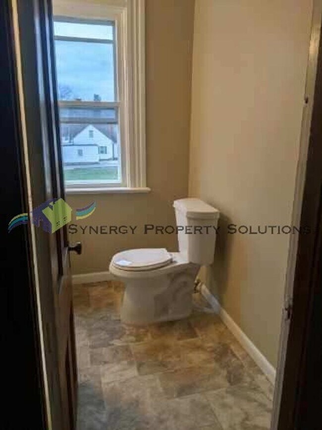 Building Photo - Sturges Ave. 143 - 145