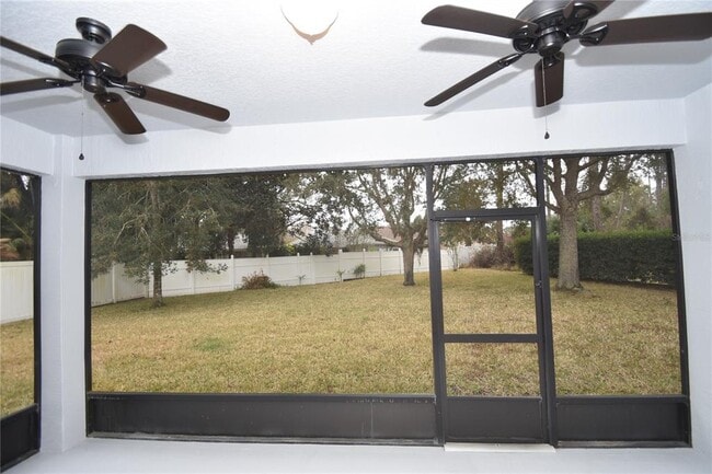 Building Photo - 11 Ellsworth Dr