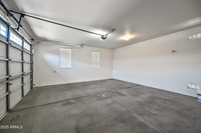 Building Photo - 20763 E Mockingbird Dr