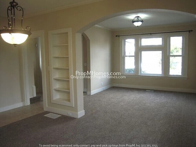 Building Photo - Timeless Belmont Home with Modern Updates!