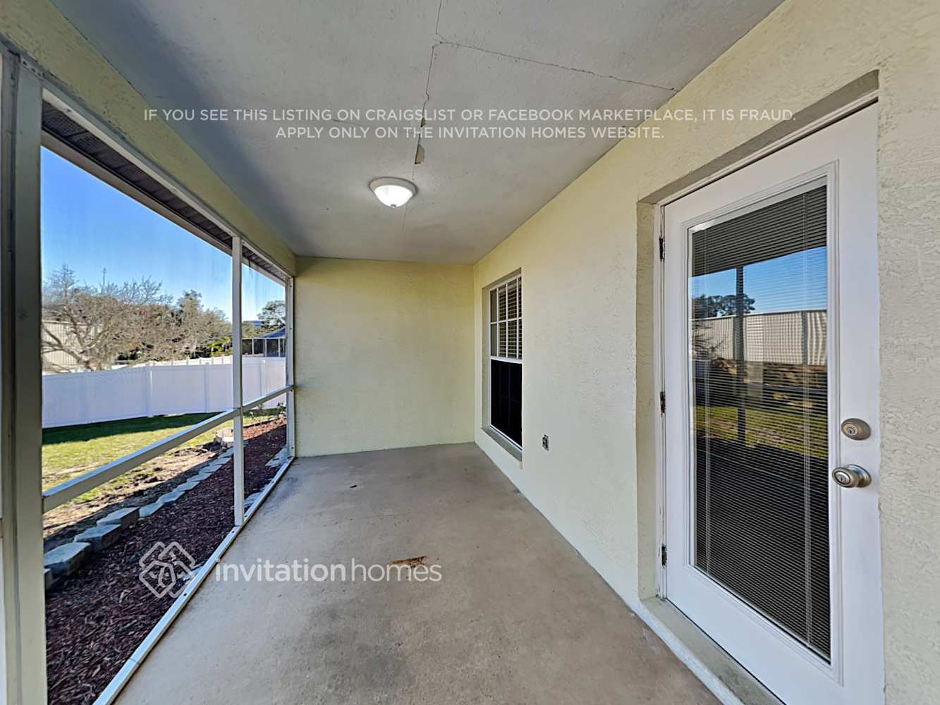Building Photo - 10424 Autumnwood Dr