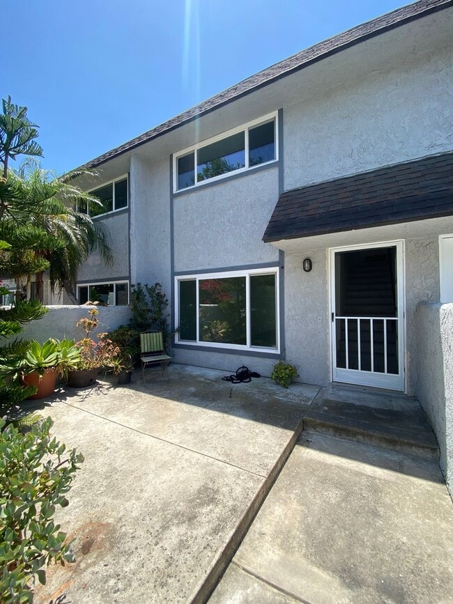 Building Photo - Harbor Village 2 bedroom Condo *OPEN HOUSE - SEE DATES AVAILABILITY*