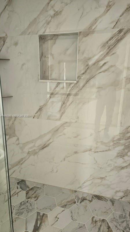 Building Photo - 18181 NE 31st Ct