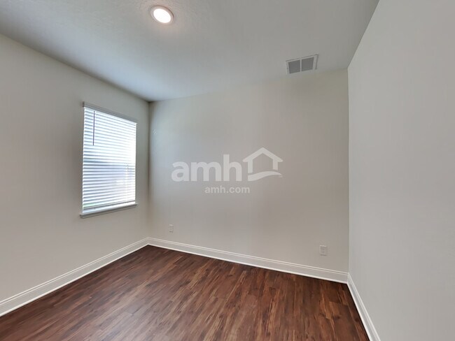 Building Photo - 6174 Little Blf Cir