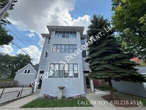 Building Photo - 717-719 Randolph St - 719-2