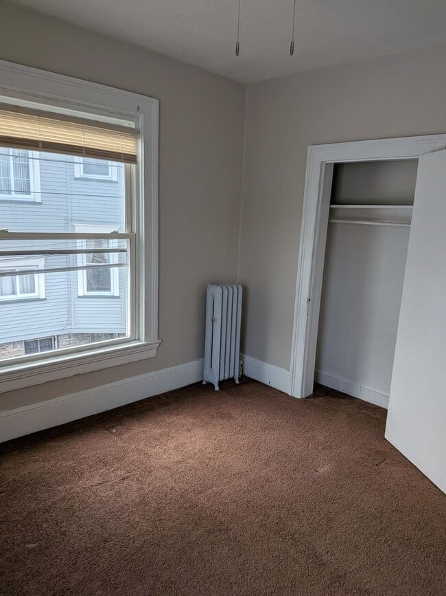 Building Photo - 1106-1108 Gibbson MGMT