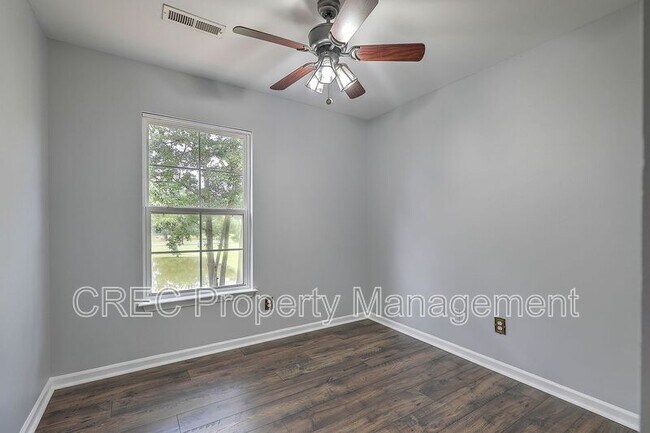 Building Photo - 8983 Planters Row Ln