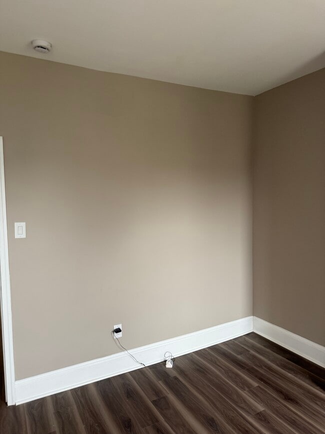 Building Photo - 2329 N Cleveland St