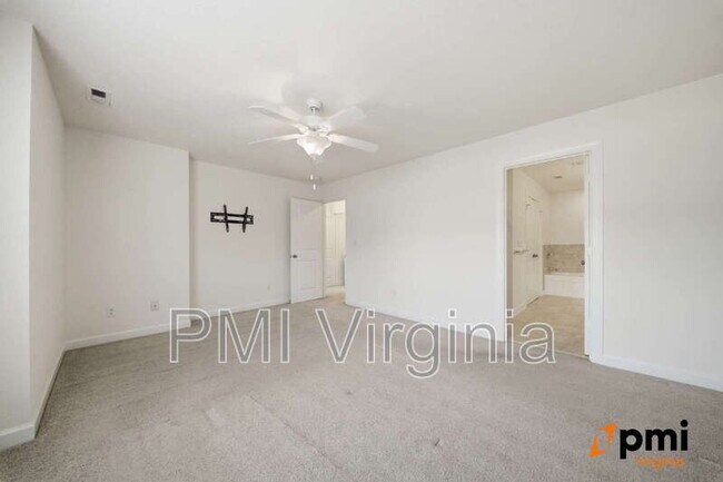 Building Photo - 4304 Cattail Ln