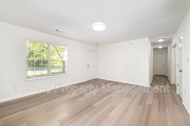 Building Photo - 2132 Gambrel Way