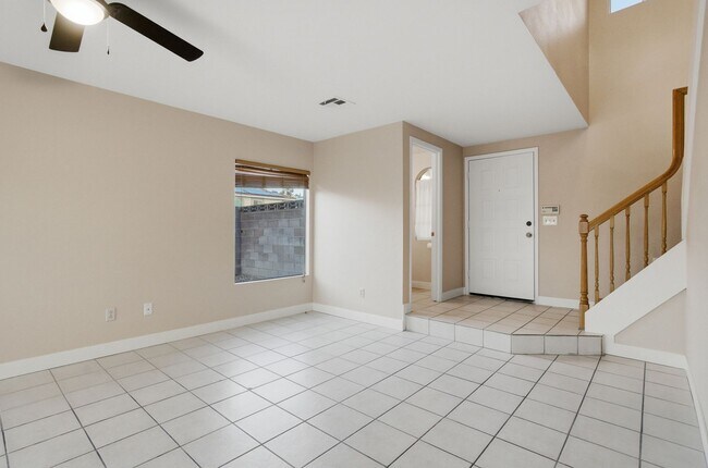 Building Photo - Beautiful 4 Bedroom Home with a Pool in Whitney Ranch!