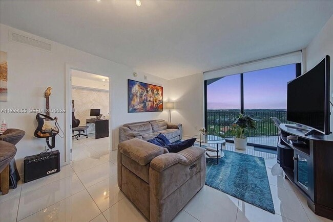 Building Photo - 5252 NW 85th Ave