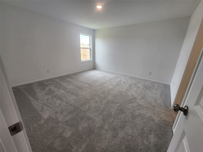 Building Photo - 14813 N Ascot Bnd Cir