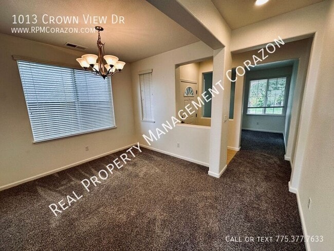 Building Photo - 1013 Crown View Dr