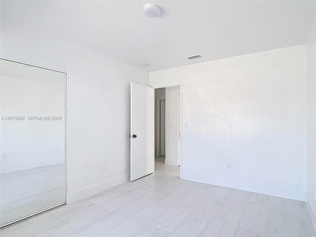 Building Photo - 4487 Pocatella Ave