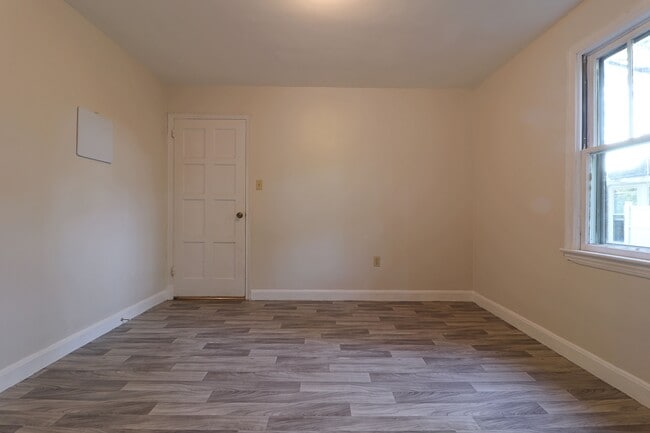 Building Photo - 6838 Barton Rd