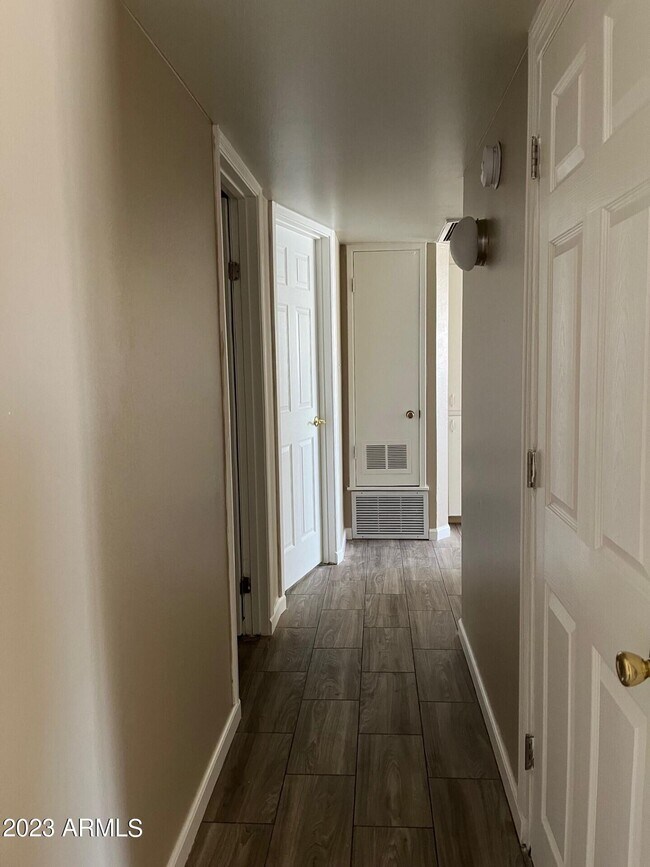 Building Photo - 8638 North 8th St