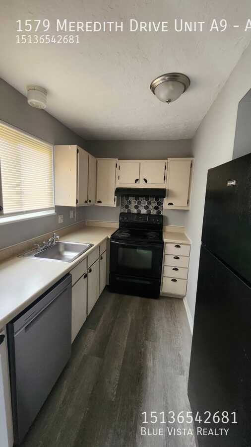 Building Photo - 1579 Meredith Dr