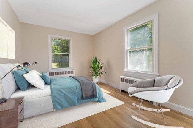 Building Photo - 4 Lingert Ave