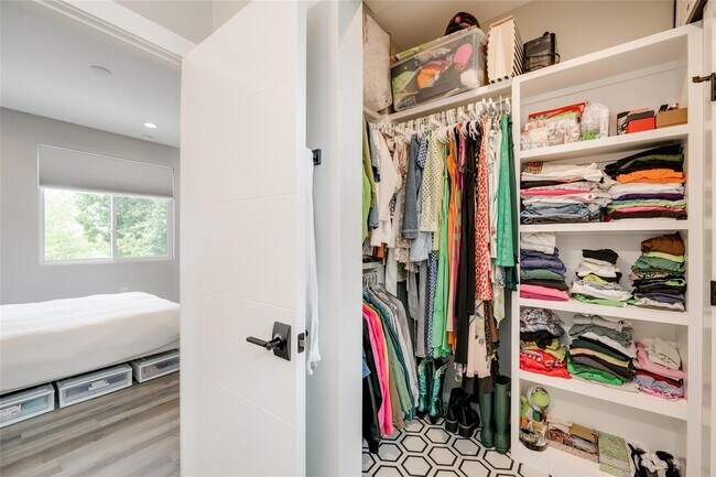 Building Photo - 2108 Tillery St