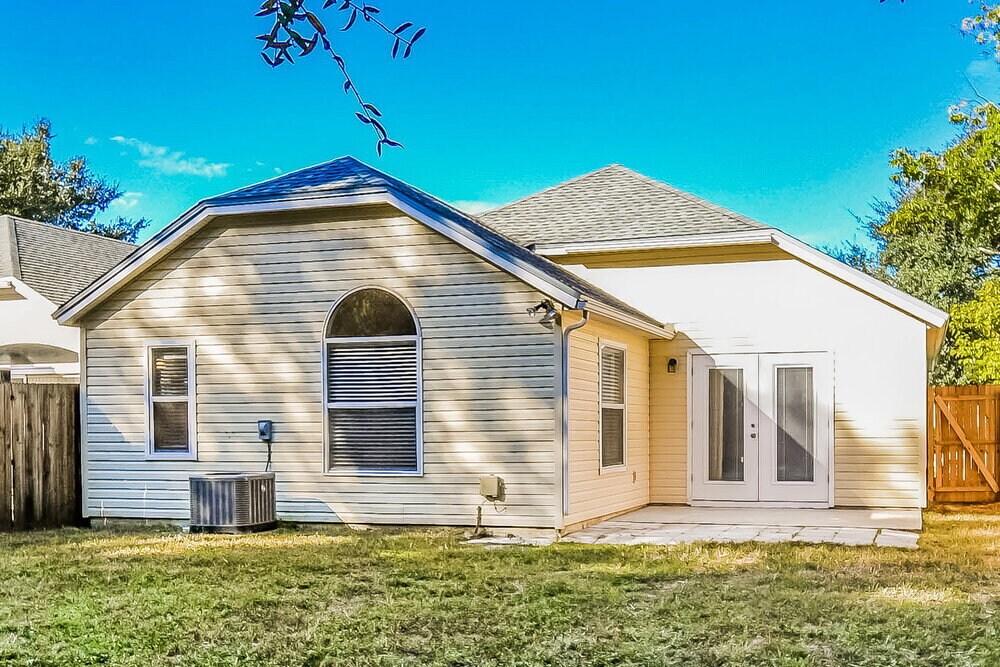 Building Photo - 1141 Brookwood Bluff Rd E