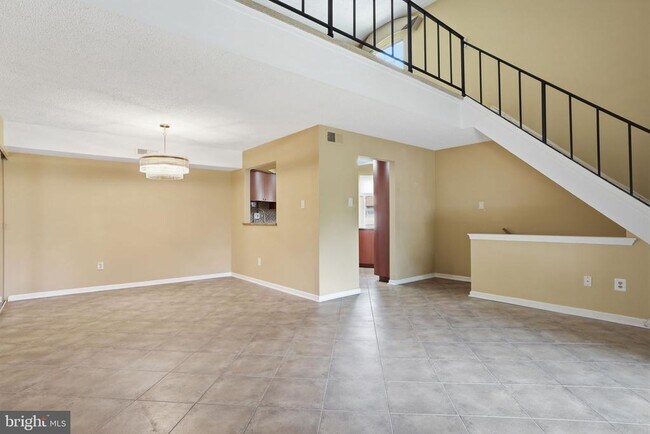 Building Photo - 4016 Barry Ct