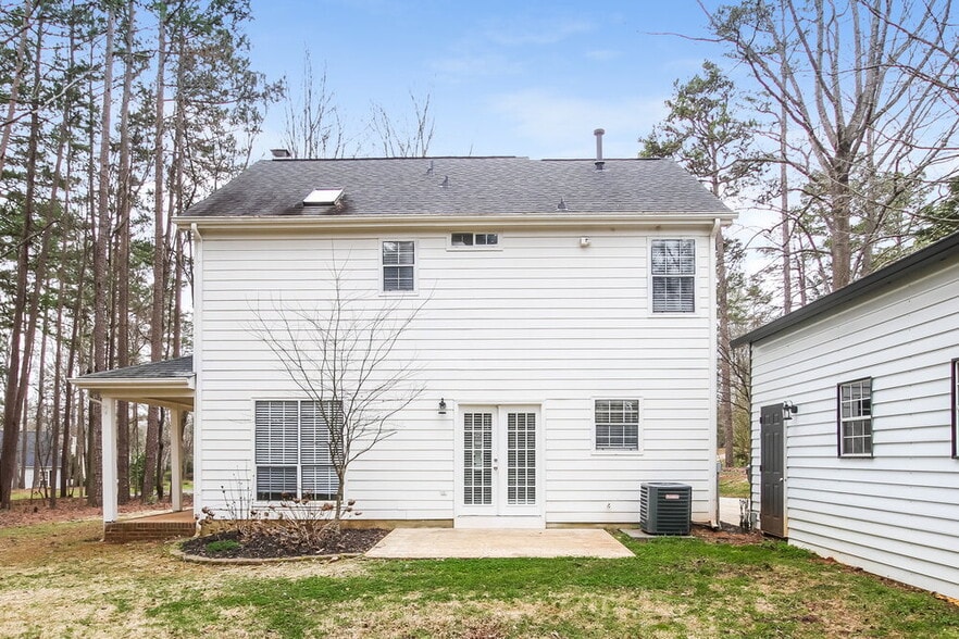 Building Photo - 100 Bath Cir