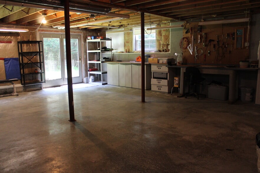 Building Photo - 64 Smithwood Dr