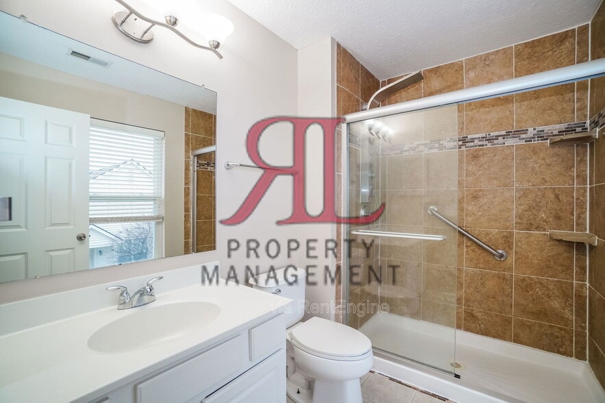 Building Photo - 106 Portrait Cir